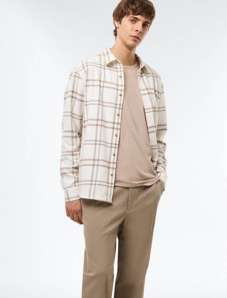 CAMISA DE FRANELA A CUADROS BEIGE