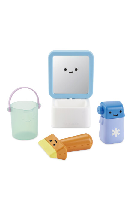Juego de baño con espejo y accesorios de limpieza Juego de baño con espejo y accesorios de limpieza