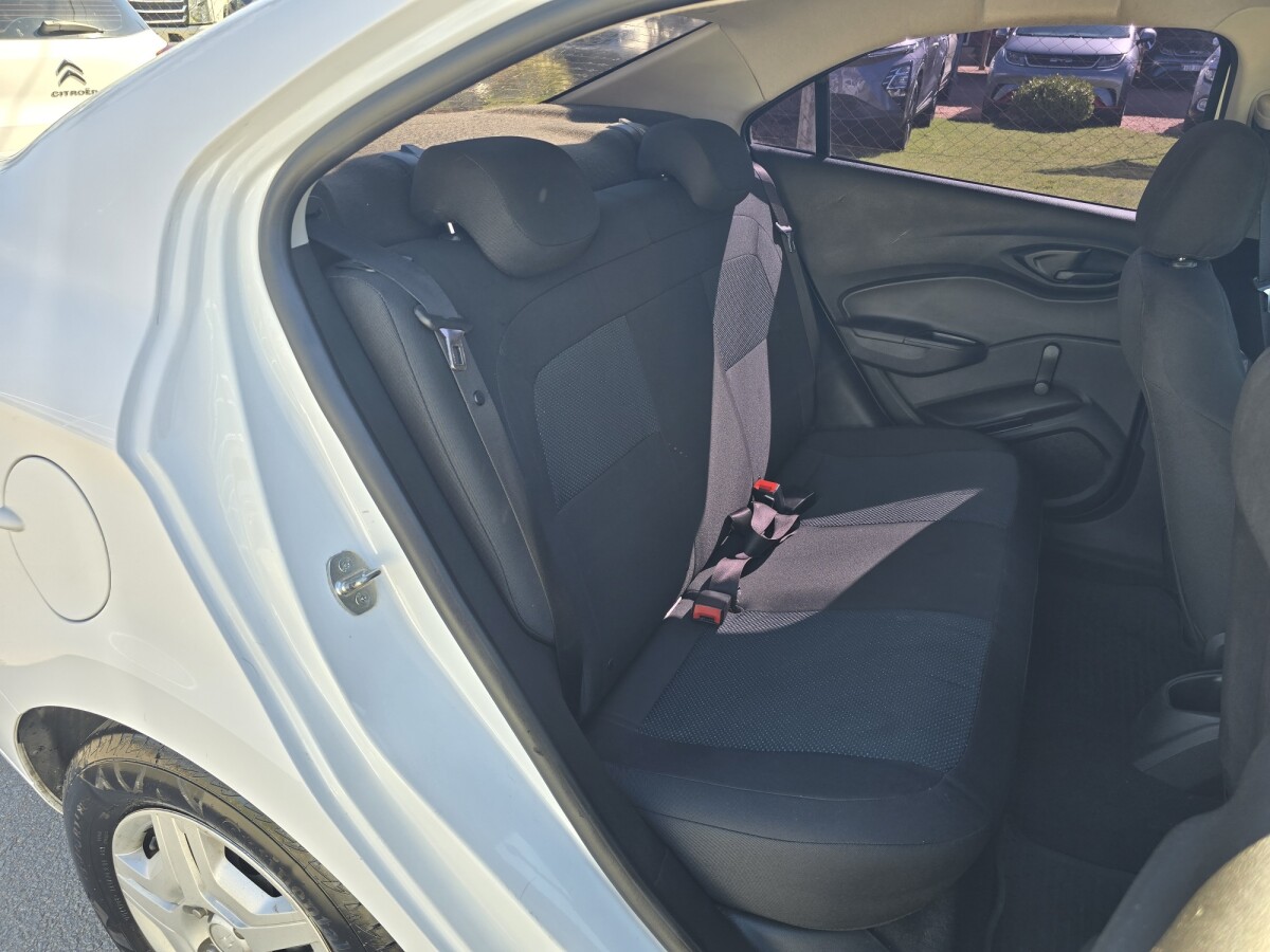 Chevrolet Prisma Joy 1.0 Extra Full| Permuta / Financia Chevrolet Prisma Joy 1.0 Extra Full| Permuta / Financia