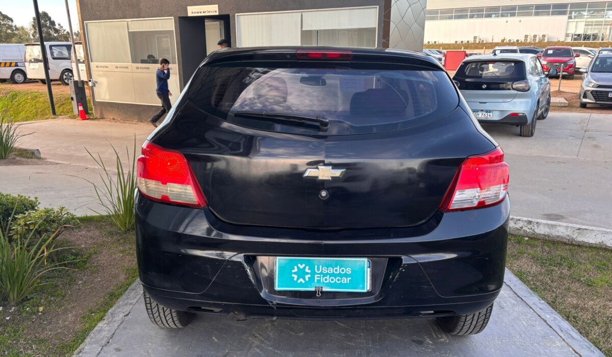 Chevrolet Onix Joy LT - 2018 Chevrolet Onix Joy LT - 2018