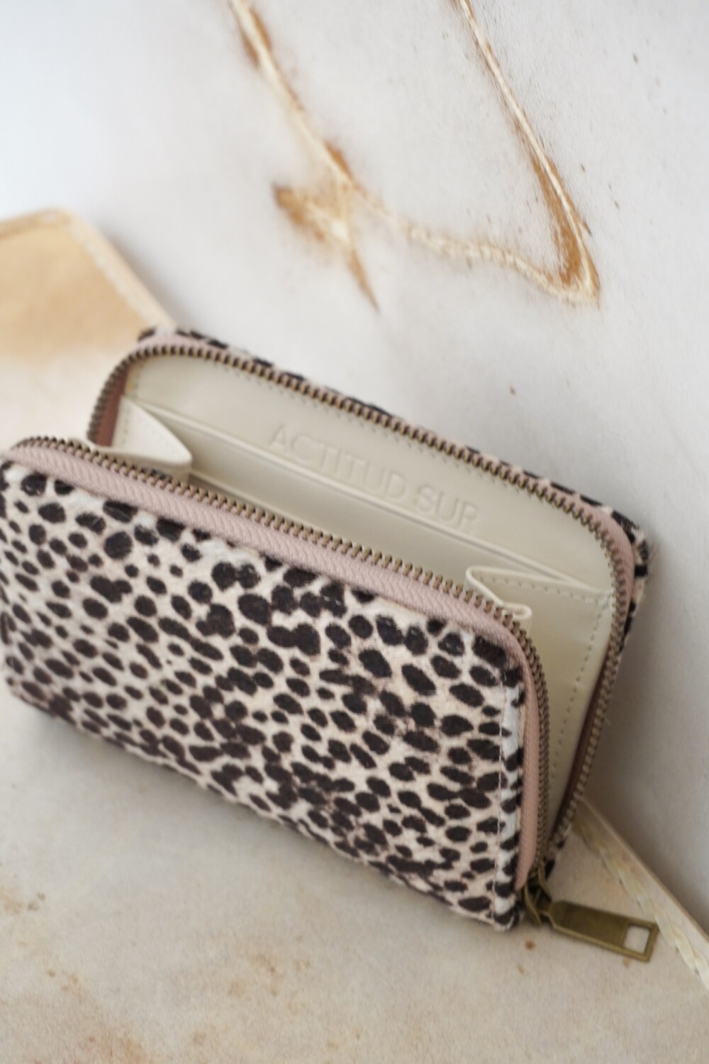Mini Wallet Dots Crudo