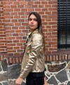 Chaqueta metalizada dorada