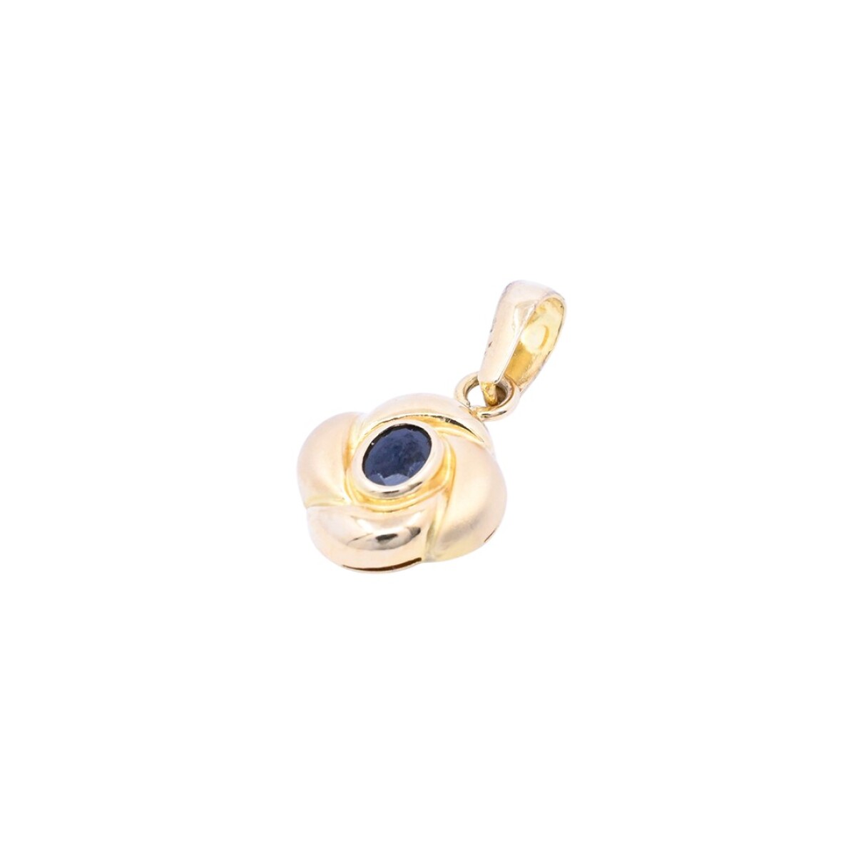 Colgante oro 18 k con zafiro oval. 