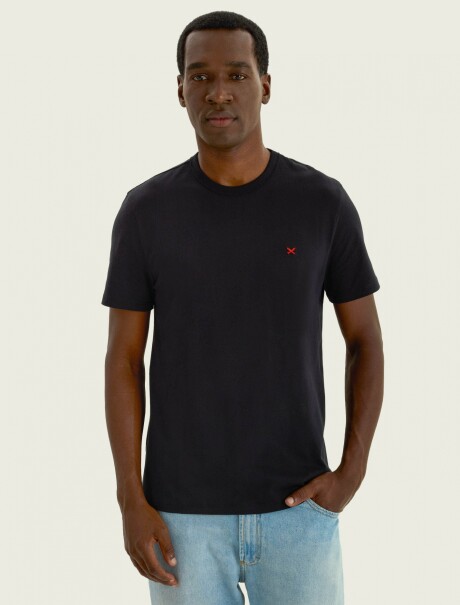 CAMISETA BÁSICA WORLD CON BORDADO NEGRO