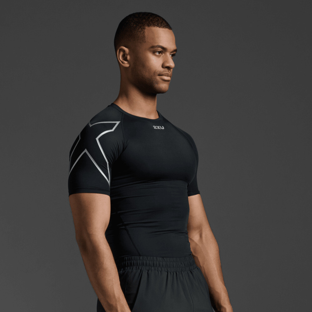 Core Compression Short Sleeve - Hombre Black/silver