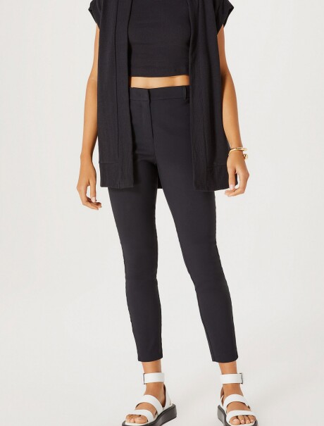 PANTALÓN BÁSICO SASTRERO NEGRO