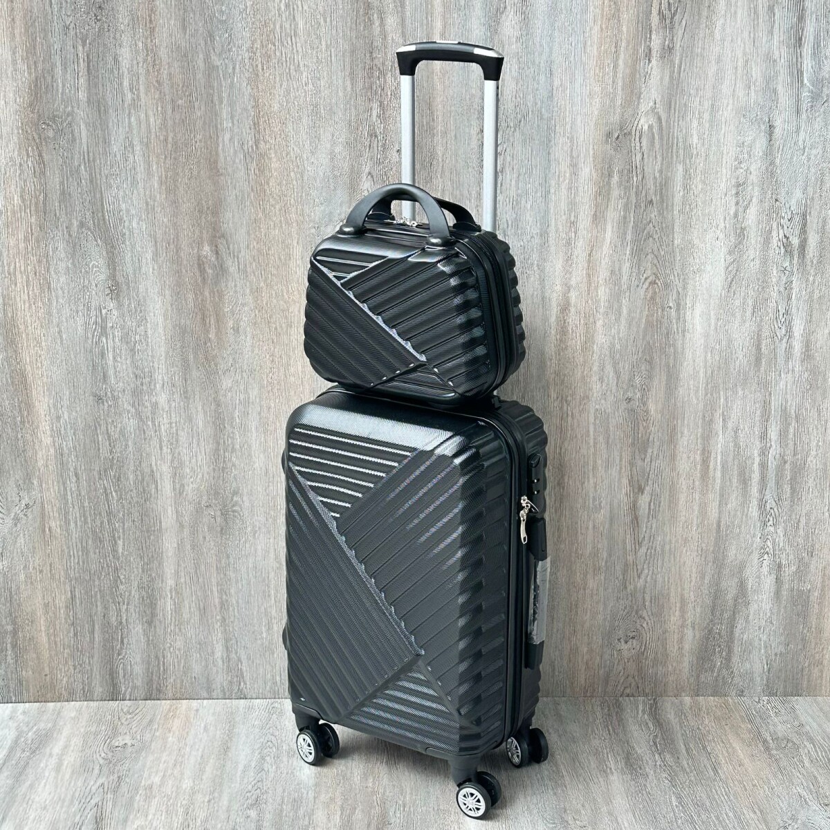Set Valija Chica Carry On De Cabina + Neceser Beauty Rígido 