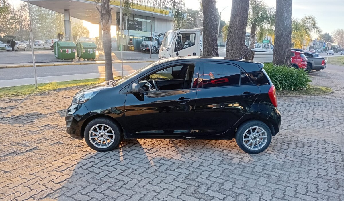 Kia Picanto - 1.0 - 2013 Kia Picanto - 1.0 - 2013