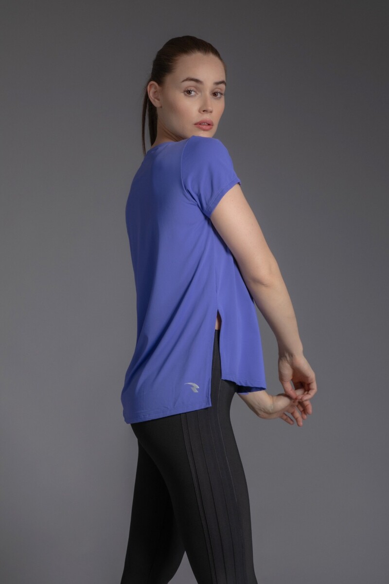 Remera Deportiva. Lila