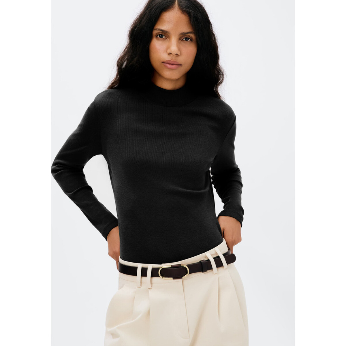 BLUSA ML FEM - PRETO ESCURO 