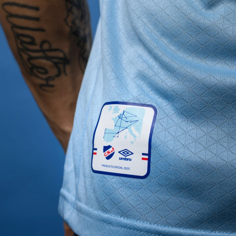 Camiseta de Hombre Umbro Nacional con Sponsors Celeste