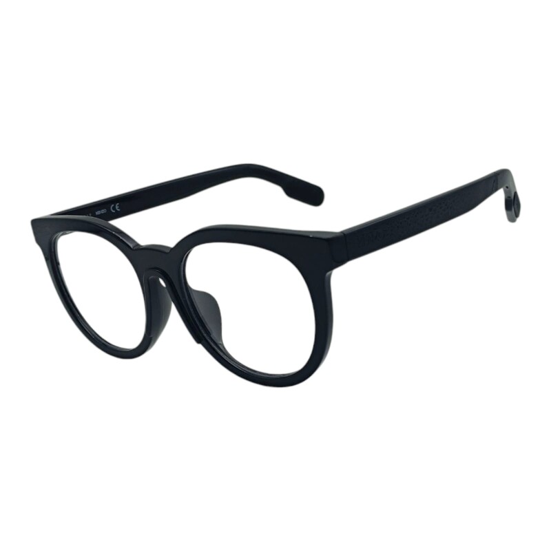 KZ000620 negrouniforme