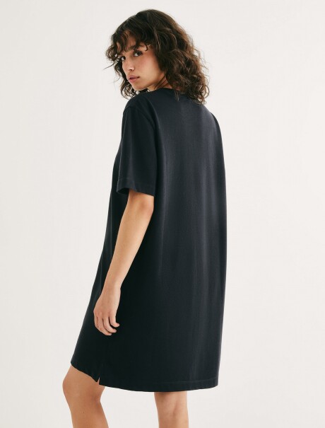 VESTIDO CORTO CON MANGAS NEGRO