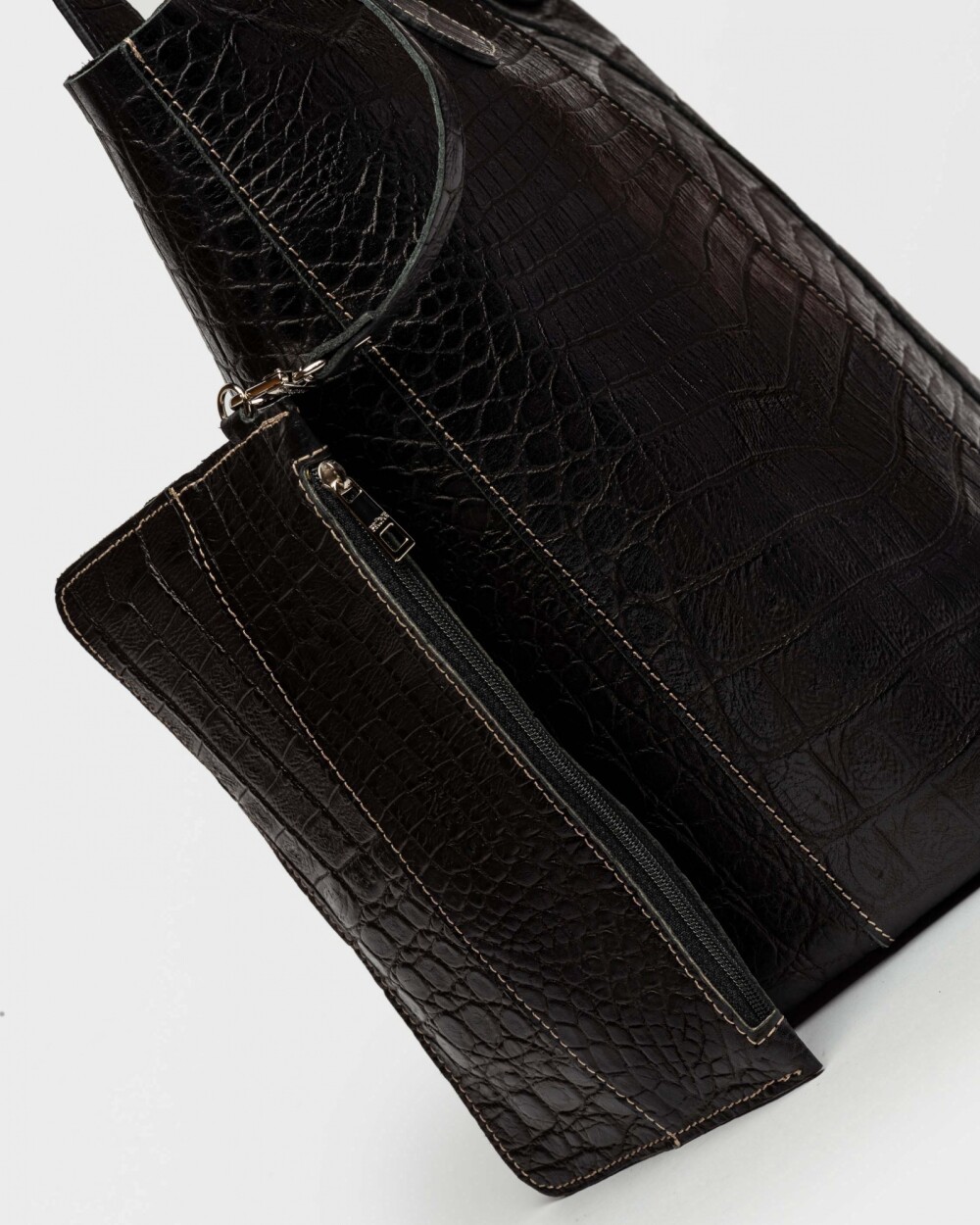 Shopper The Braided En Cuero Grabado Croco Negro