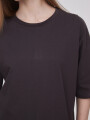 Remera Ahrnia Gris Oscuro