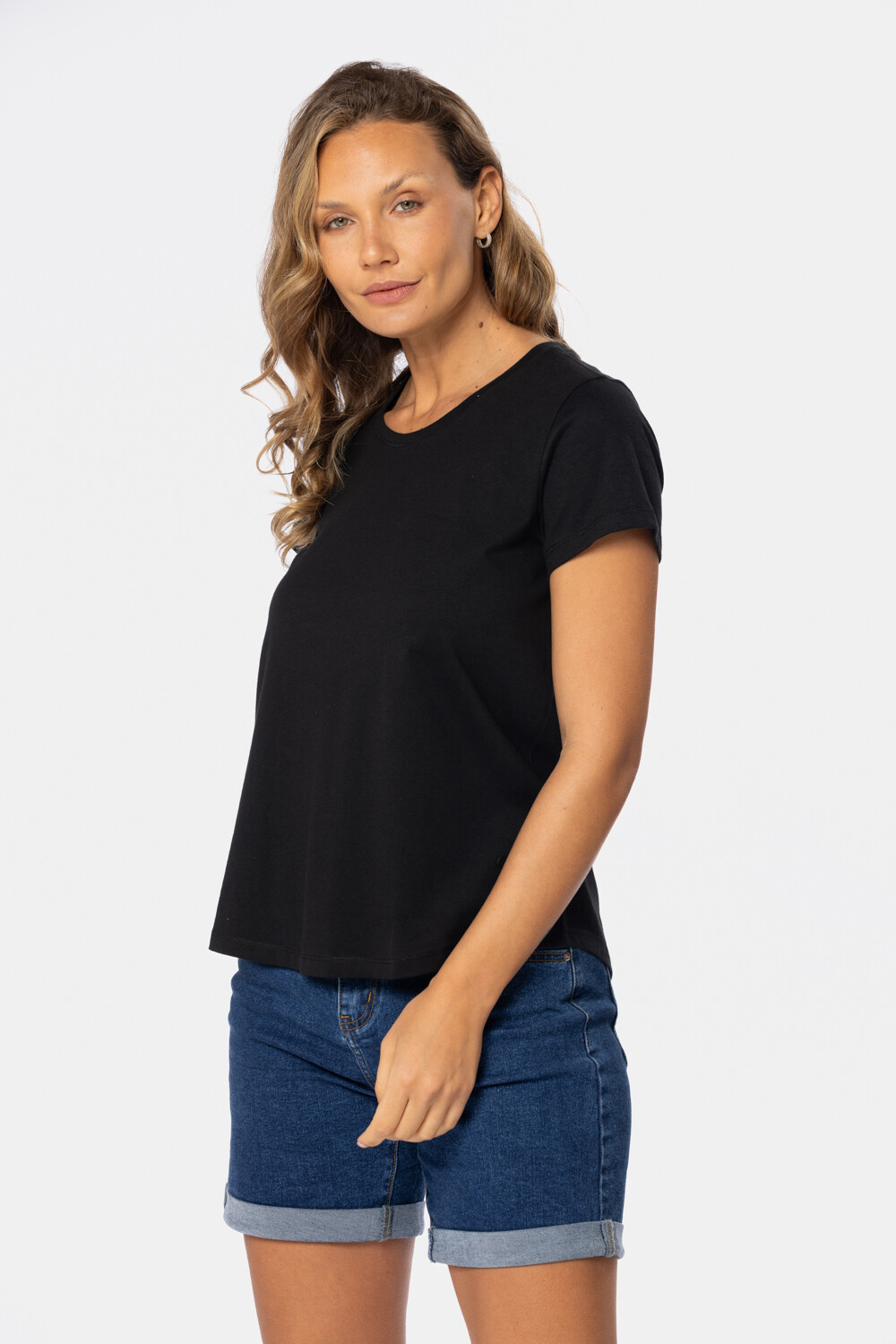 REMERA LISA Negro