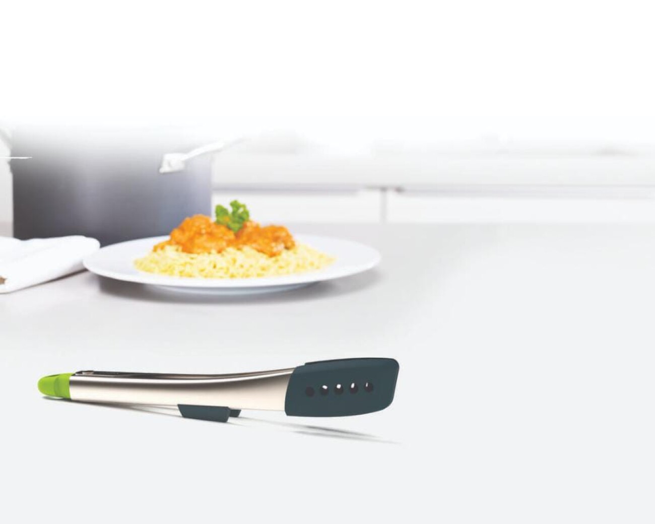 Pinza de cocina de acero inoxidable con puntas de silicona Pinza de cocina de acero inoxidable con puntas de silicona