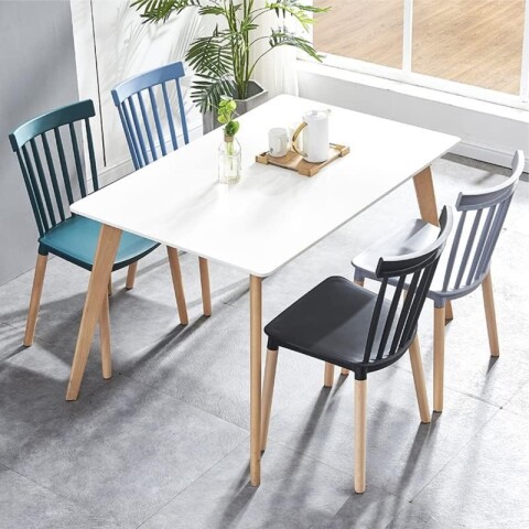 Juego de Comedor con Mesa Rectangular Blanca y 4 Sillas Windsor Grises Patas de Madera Juego de Comedor con Mesa Rectangular Blanca y 4 Sillas Windsor Grises Patas de Madera