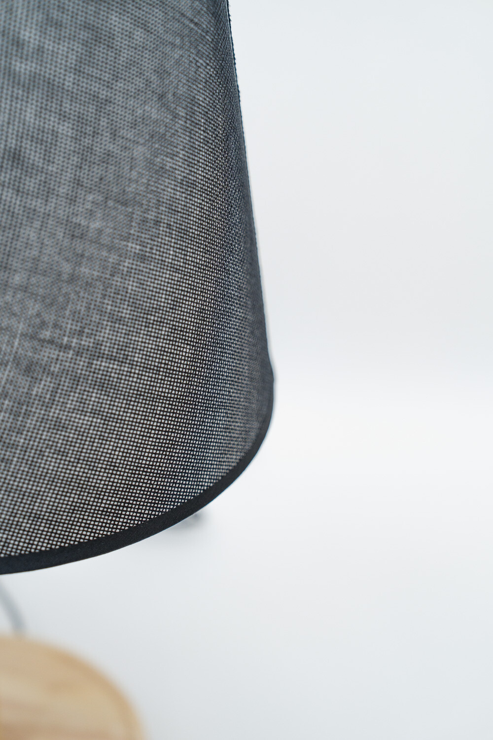 Lampara De Mesa Jhenna Negro