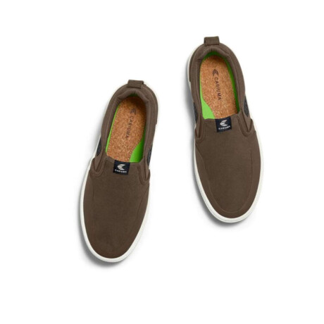 Championes Cariuma Slip On Verde
