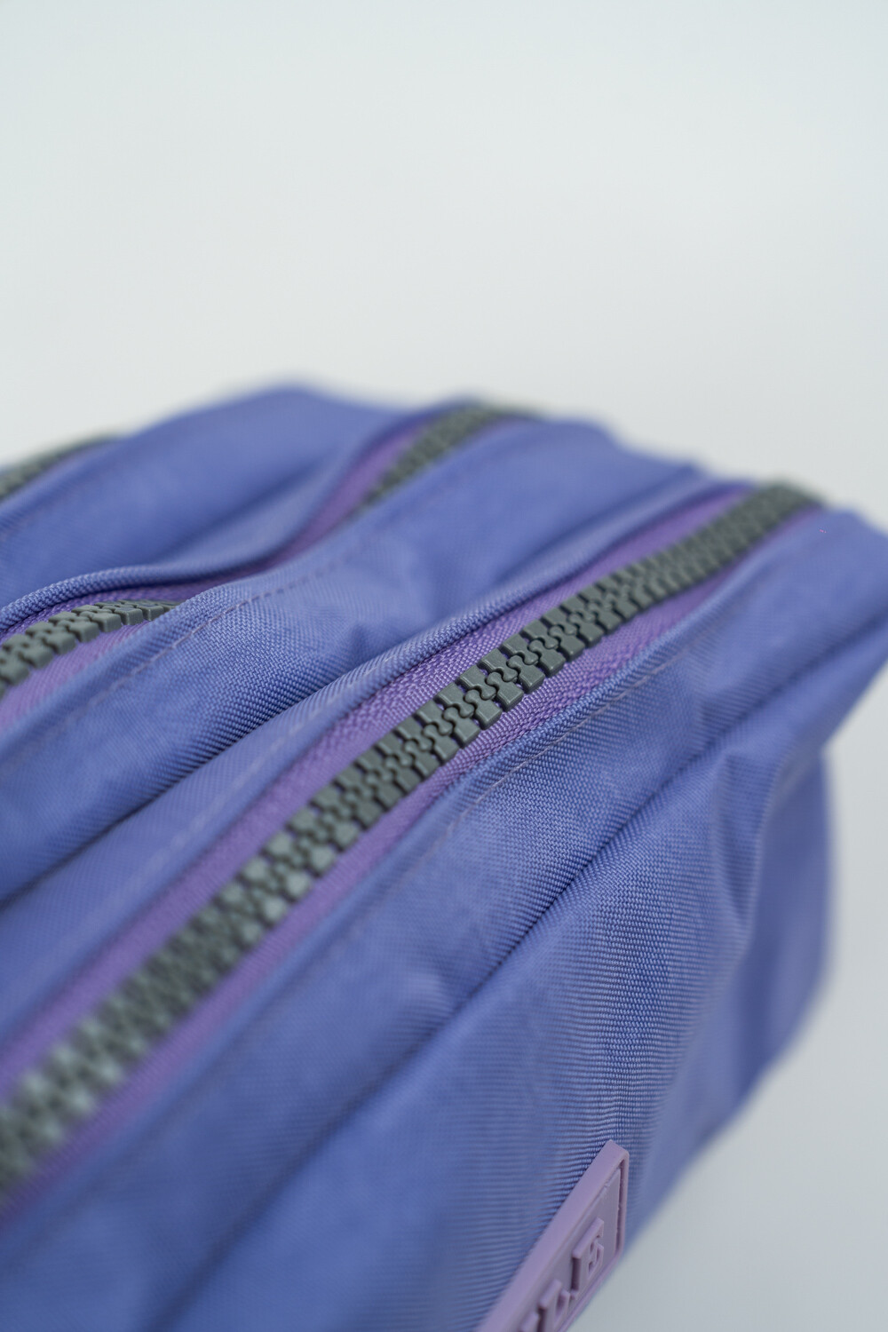 Cartuchera Veronica Violeta