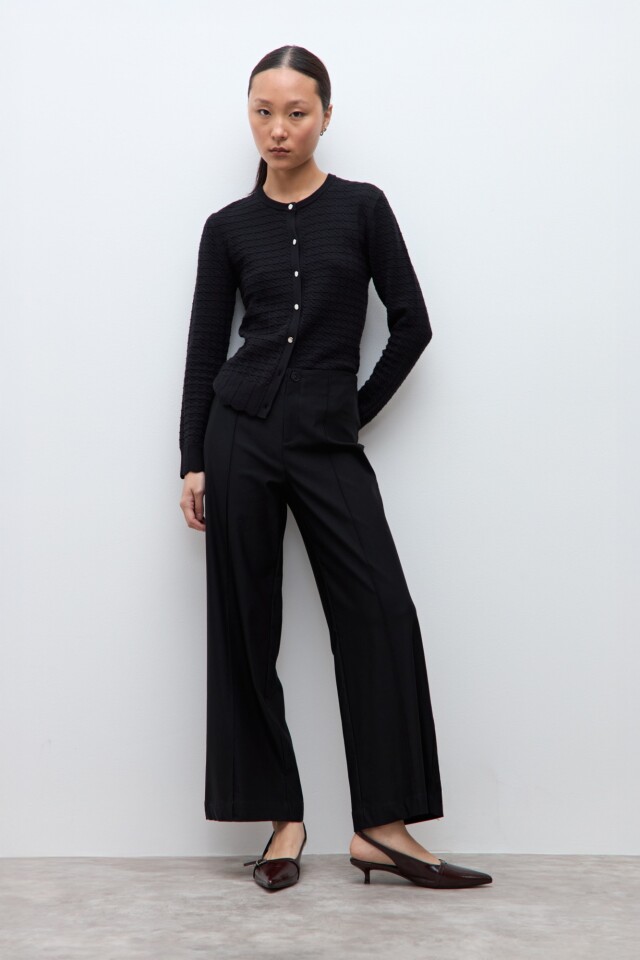 Pantalón culotte negro