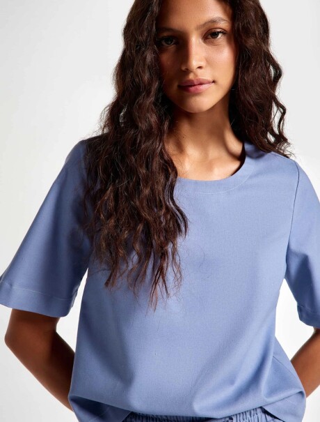 BLUSA MANGA CORTA CELESTE