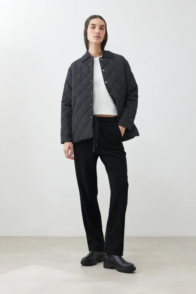 Jogger c/textura acanalada negro