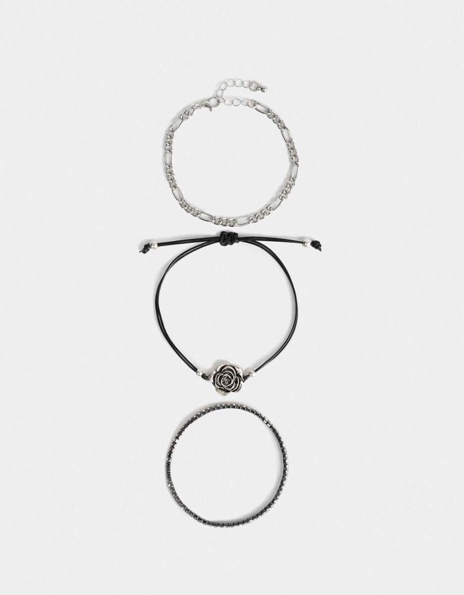 Set De Pulseras Flexibles Con Flores 
