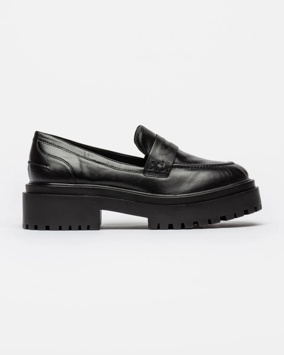 Mocasín Claire En Cuero Liso - Negro 