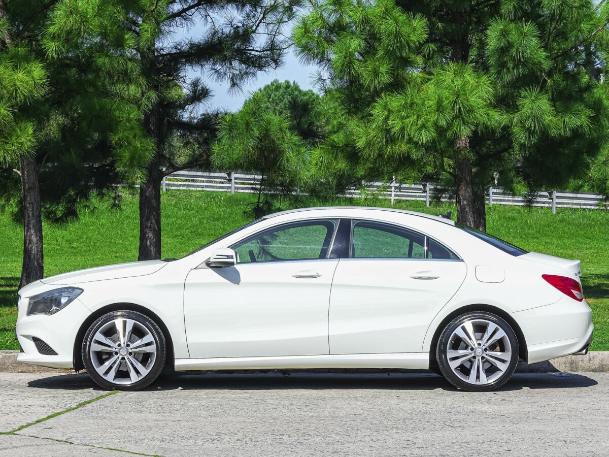 Mercedes-Benz CLA200 con Ficha Oficial | Permuta/Financia Mercedes-Benz CLA200 con Ficha Oficial | Permuta/Financia