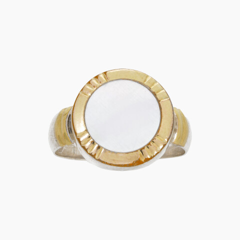 Anillo en plata y oro con nácar Anillo En Plata Y Oro Con Nácar