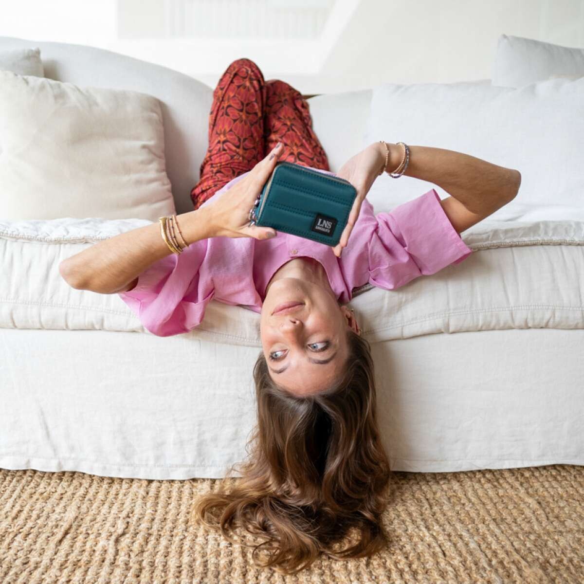 Billetera Vera - Petróleo 