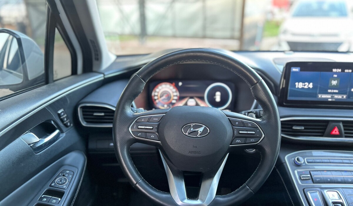 Hyundai New Santa Fe 3.5 Limited AWD 7 Plz 2022 Hyundai New Santa Fe 3.5 Limited AWD 7 Plz 2022