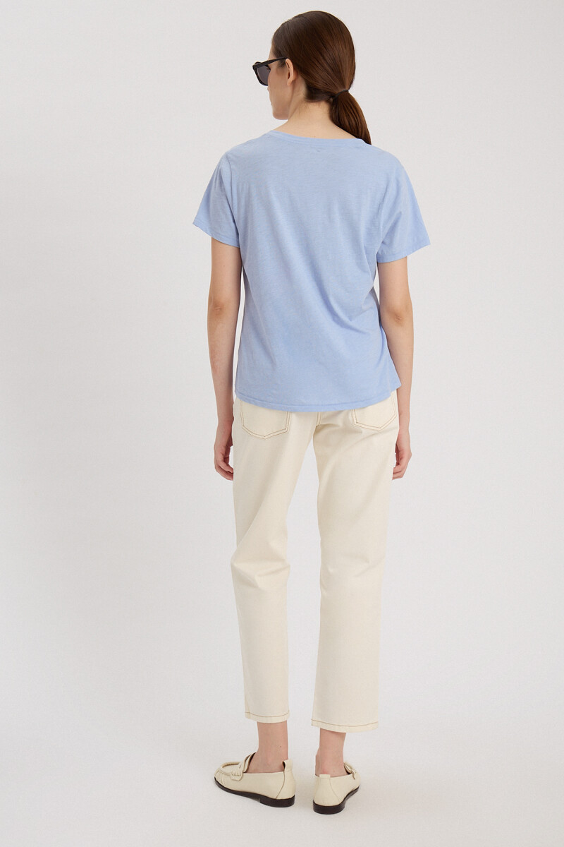 REMERA V ESTELA Celeste
