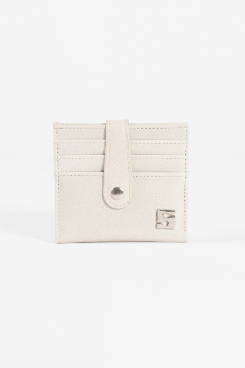 Tarjetero flap shinny crudo