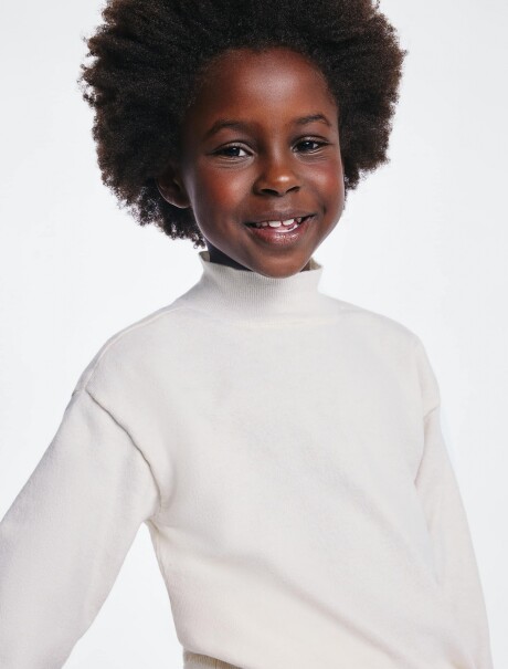 BUZO DE PUNTO DE CUELLO ALTO - BLANCO BEIGE