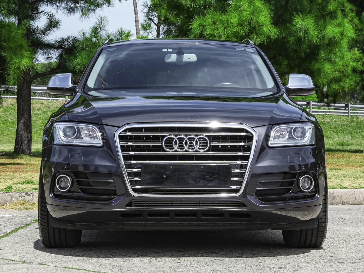 Audi Q5 2.0 TFSI Quattro AT-Stronic Extra Full 2017 Audi Q5 2.0 TFSI Quattro AT-Stronic Extra Full 2017