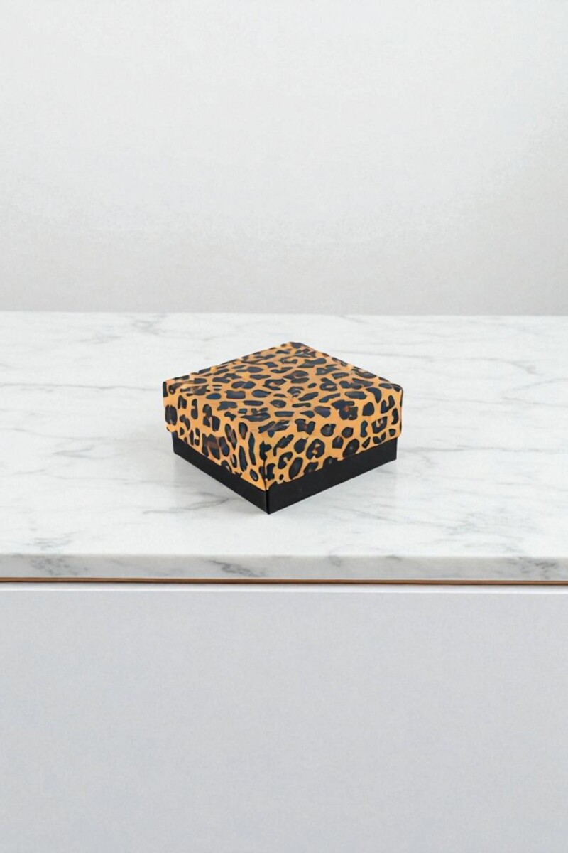 Caja laminada - Caja Animal print - 12x12x6 cm 