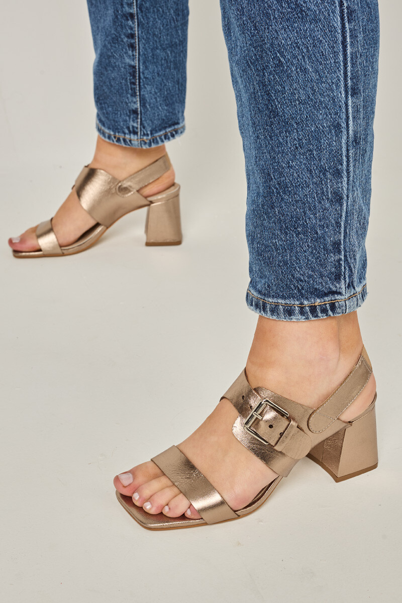 Sandalia adela Champagne