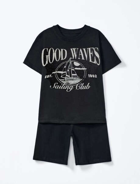 CONJUNTO DE NIÑO MANGA CORTA CON BERMUDA NEGRO