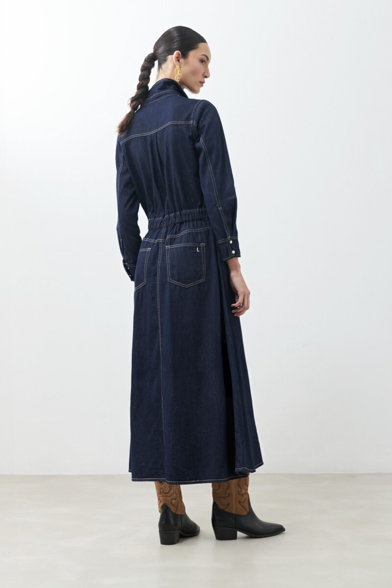 Vestido de jean camisero con falda evasé jean oscuro