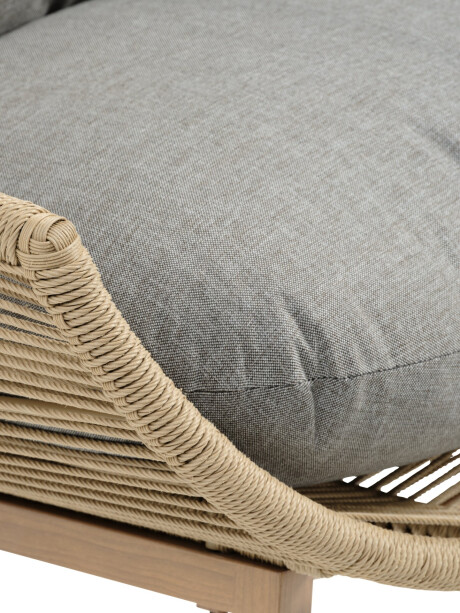 Sillón de exterior HALVREBENE natural Sillón de exterior HALVREBENE natural