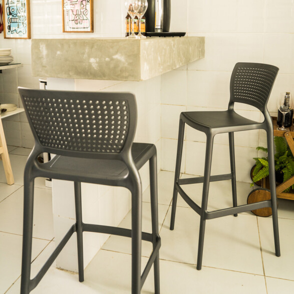 Silla residencial alta grafito 75cm. "SAFIRA" -TRAMONTINA TD0679