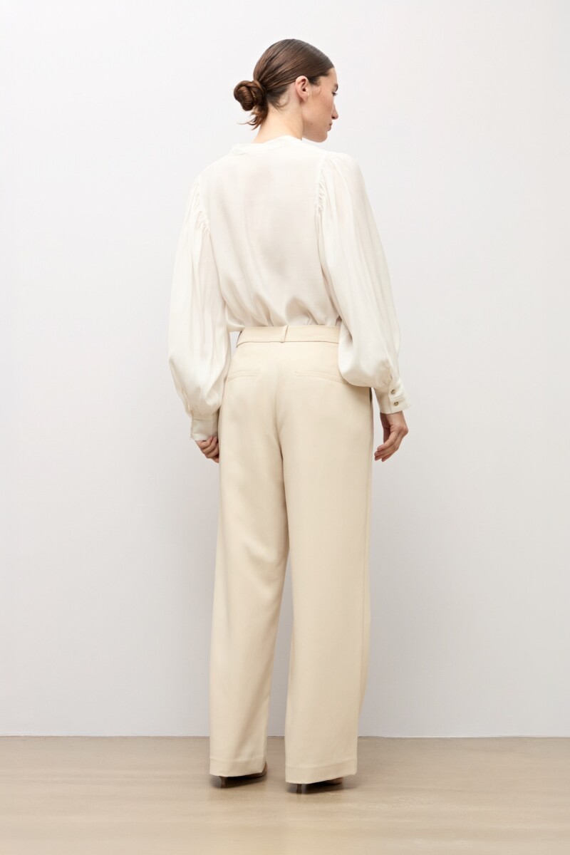 Pantalón sastrero beige claro