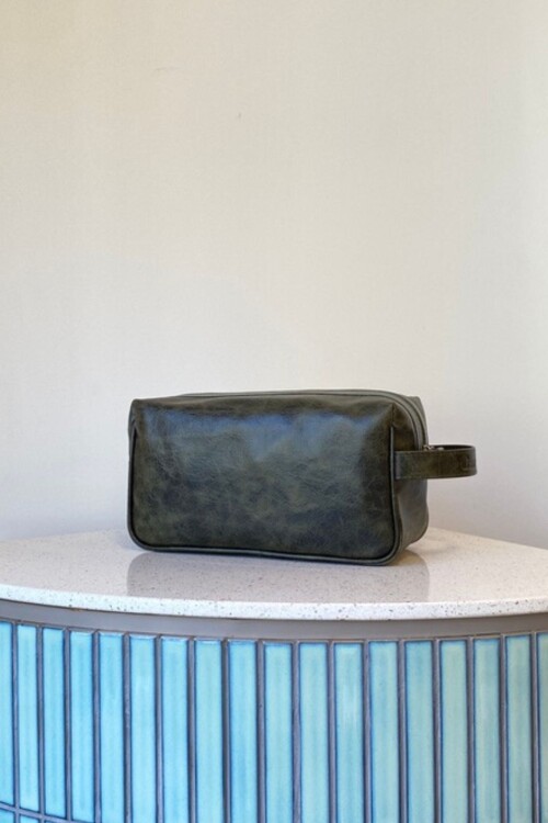 Necessaire grande en cuero Verde