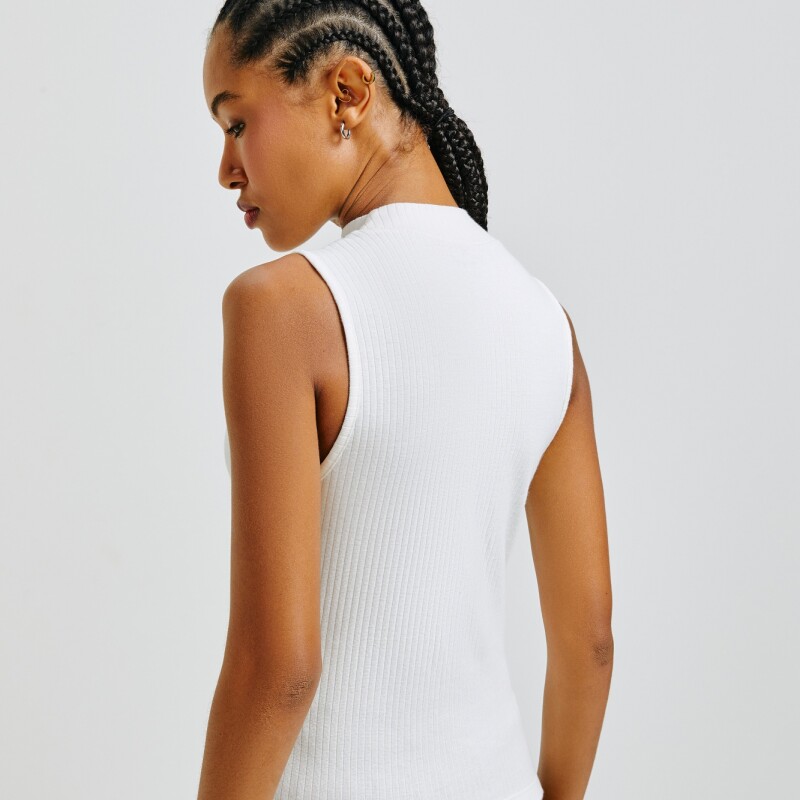 CAMISETA REGATA FEM BEGE CLARO