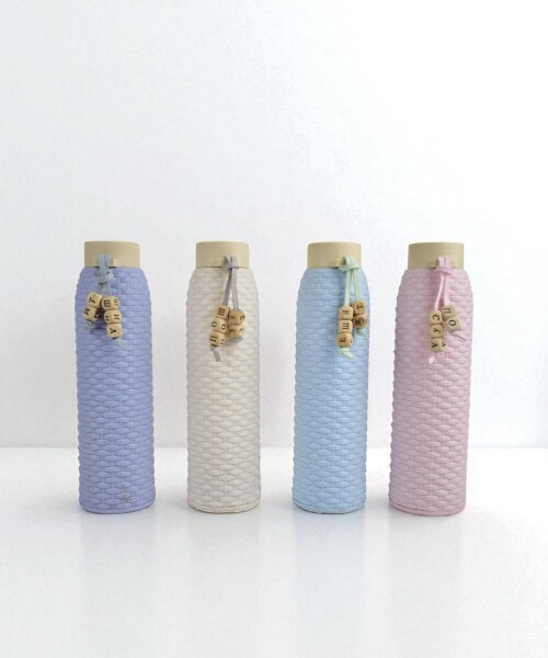 Botella de vidrio 21x6cm Ø - ratan - colores surtidos Botella de vidrio 21x6cm Ø - ratan - colores surtidos