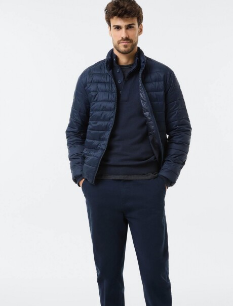 CHAQUETA ACOLCHADA CON DETALLES ACOLCHADOS + BOLSA GUARDAPOLVO AZUL