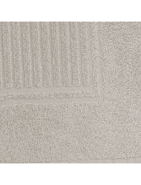 TOALLA P/PIES ACANALADO BUDDEMEYER - 500G BEIGE 48X70 TOALLA P/PIES ACANALADO BUDDEMEYER - 500G BEIGE 48X70